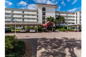 29 High Point Circle, Naples, FL 34103 Sold 01/31/25