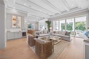 696 Fountainhead Lane, Naples, FL 34103 - MLS#224101911
