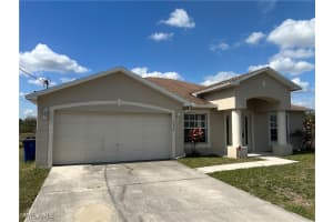 3206 Sunshine Boulevard, Lehigh Acres, FL 33976 Sold 05/16/25