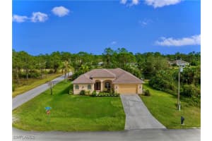 727 Gaylord Avenue, Lehigh Acres, FL 33974 Sold 02/28/25