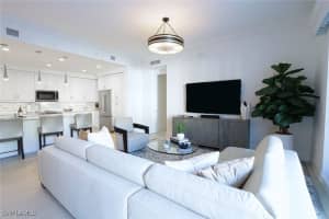 1030 3rd Avenue, Naples, FL 34102 - MLS#224102065