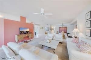 610 Laguna Royale Boulevard, Naples, FL 34119 - MLS#224102093