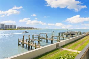 406 La Peninsula Boulevard, Naples, FL 34113 - MLS#224102125