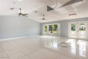 281 Johnnycake Drive, Naples, FL 34110 Sold 02/11/25