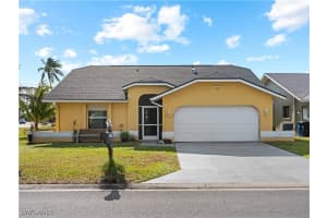 6704 Wakefield Drive, Fort Myers, FL 33966 Sold 03/25/25