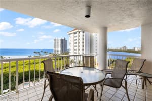 40 Seagate Drive, Naples, FL 34103 - MLS#224102354