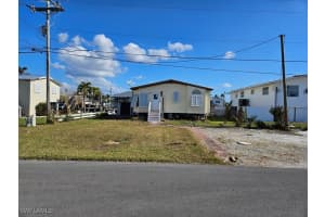 2492 York Road, St. James City, FL 33956 Sold 02/07/25