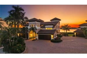 1301 Chesapeake Avenue, Naples, FL 34102 Sold 04/25/25