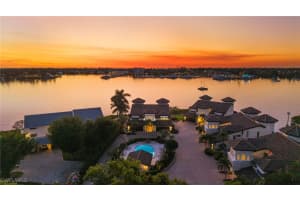1301 Chesapeake Avenue, Naples, FL 34102 Sold 04/25/25