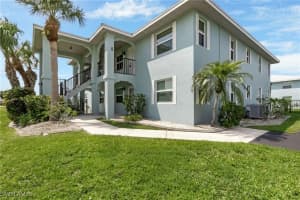449 Royal Poinciana 122, Punta Gorda, FL 33955 Sold 03/07/25