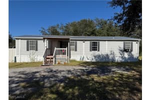 1465 Horseshoe Loop, Moore Haven, FL 33471 - MLS#224102680