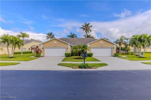 5595 Greenwood Cir 92, Naples