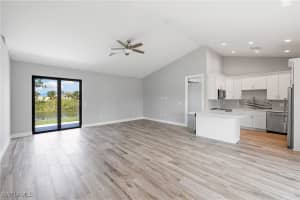 925 11th Terrace, Cape Coral, FL 33909 - MLS#224102845