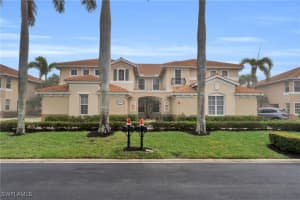 11037 Harbour Yacht Ct 201, Fort Myers