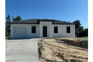 425 Majors Avenue, Lehigh Acres, FL 33974 Sold 07/18/25
