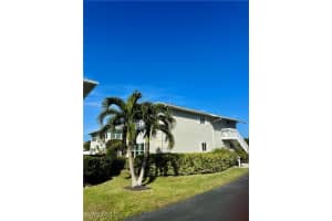 737 Neapolitan Way, Naples, FL 34103 Sold 08/12/25
