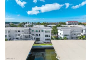 1100 8th Avenue, Naples, FL 34102 - MLS#224103115