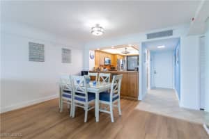 4253 Bay Beach Lane, Fort Myers Beach, FL 33931 - MLS#224103203