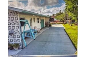 40 1st Street, Bonita Springs, FL 34134 Sold 02/05/25