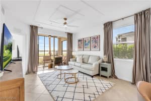 5583 Double Eagle Circle 4118, Ave Maria