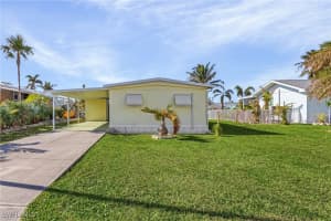 2717 IBIS Court, St. James City, FL 33956 Sold 04/01/25