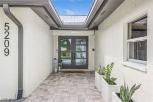 5209 Sunset Ct Cape Coral, FL 33904 - Off Market