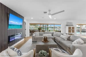 5209 Sunset Ct Cape Coral, FL 33904 - Off Market