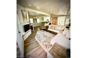 135 Moorhead Manor, Naples, FL 34112 - MLS#224103485