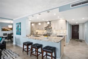 10851 Gulf Shore Drive, Naples, FL 34108 - MLS#224103491