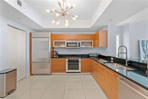 3000 Oasis Grand Boulevard, Fort Myers, FL 33916 - MLS#224103533