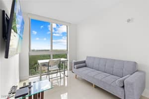 3000 Oasis Grand Boulevard, Fort Myers, FL 33916 - MLS#224103533