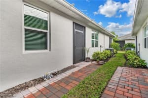 1084 Tranquil Brook Drive, Naples, FL 34114 - MLS#224103575