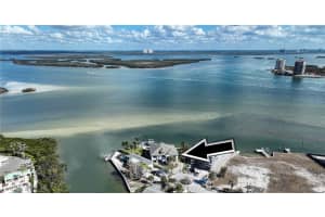 290 Estrellita Drive, Fort Myers Beach, FL 33931 Sold 04/18/25