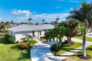 777 Apple Court, Marco Island, FL 34145 Sold 02/04/25
