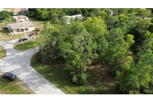 10450 Westside Lane, Bonita Springs, FL 34135 Sold 03/19/25