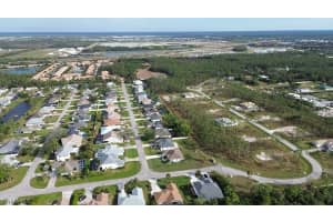 10450 Westside Lane, Bonita Springs, FL 34135 Sold 03/19/25