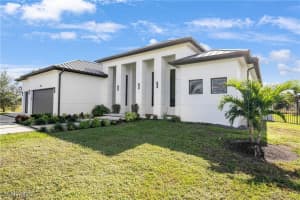 234 22nd Avenue, Naples, FL 34120 Sold 03/28/25