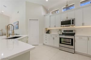 1020 Tivoli Lane, Naples, FL 34104 - MLS#224103926