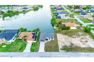 1227 3rd Avenue, Cape Coral, FL 33990 - MLS#224104018