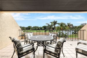6360 Pelican Bay Boulevard, Naples, FL 34108 - MLS#224104218