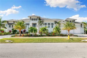 100 Bahama Avenue, Marco Island, FL 34145 Sold 02/20/25
