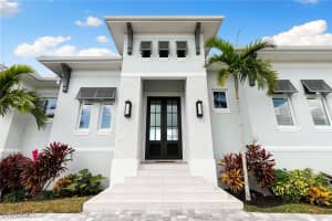 100 Bahama Avenue, Marco Island, FL 34145 Sold 02/20/25