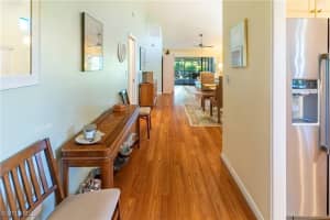 522 Beachwalk Circle, Naples, FL 34108 - MLS#224104366