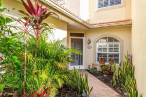 244 Napa Ridge Road, Naples, FL 34119 Sold 06/18/25