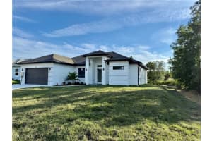 2813 14th Street, Lehigh Acres, FL 33971 Sold 04/03/25