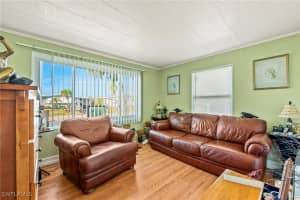 284 Cape Sable Drive, Naples, FL 34104 Sold 04/01/25