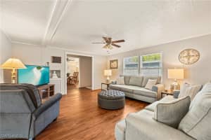 284 Cape Sable Drive, Naples, FL 34104 Sold 04/01/25