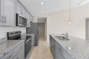 2817 22nd Place, Cape Coral, FL 33993 Sold 03/17/25