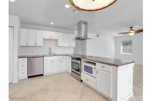 1400 Pompei Ln 52, Naples