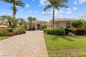 19471 Playa Bonita Court, Estero, FL 33967 - MLS#224104783